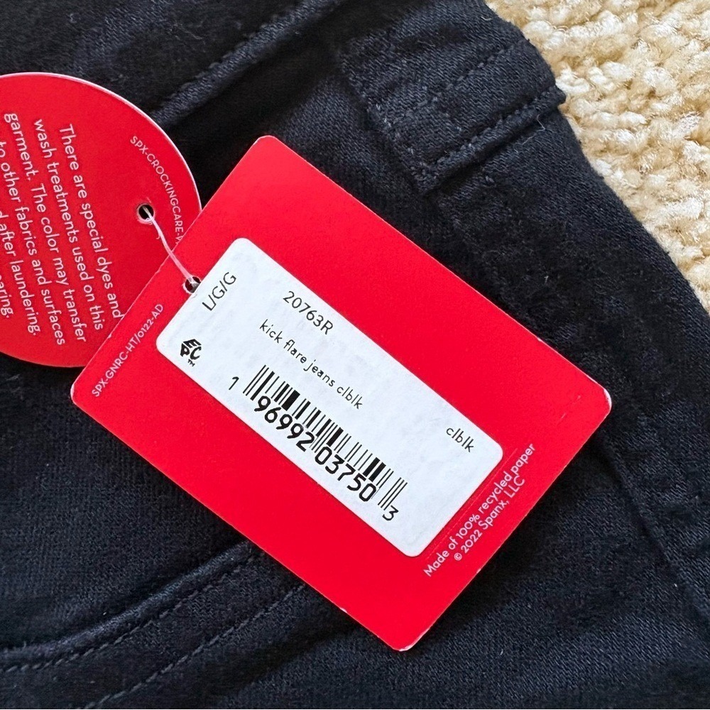 SPANX NWT Kick Flare Jeans Black High Rise Stretch Denim Pants Women's Large - Picture 2 of 7